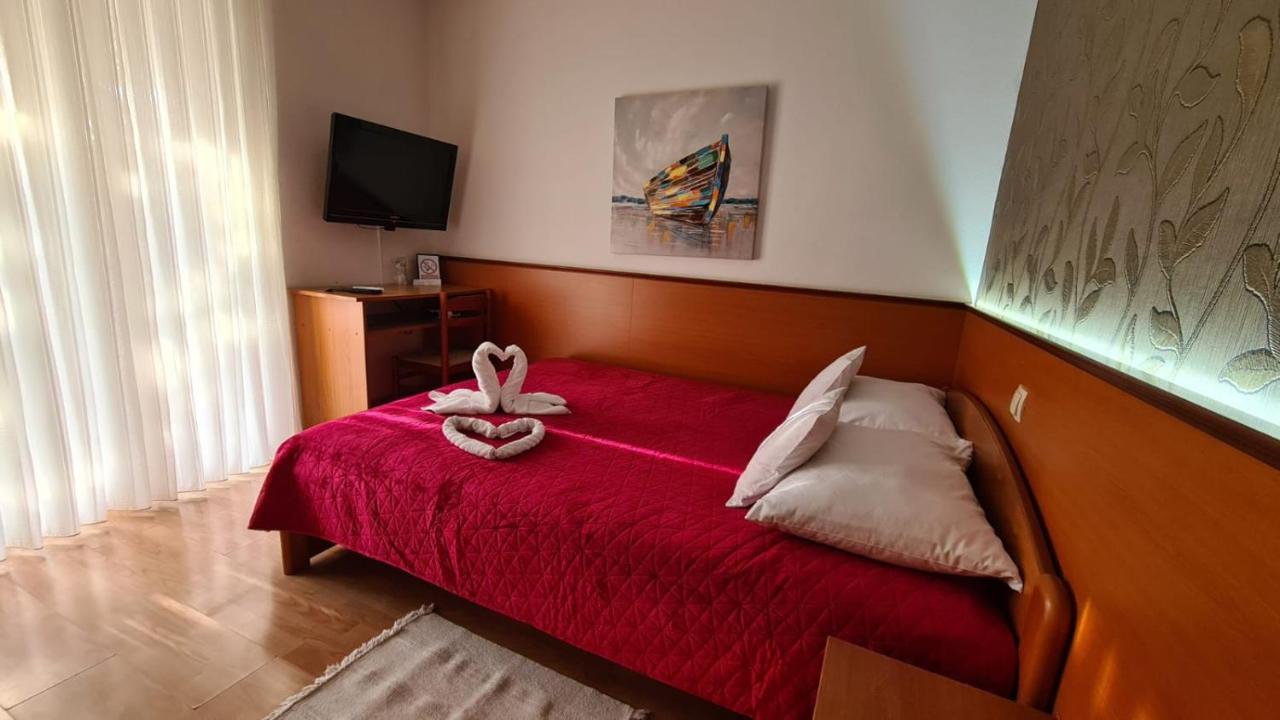 Sobe/Rooms Riva Zadar Bagian luar foto