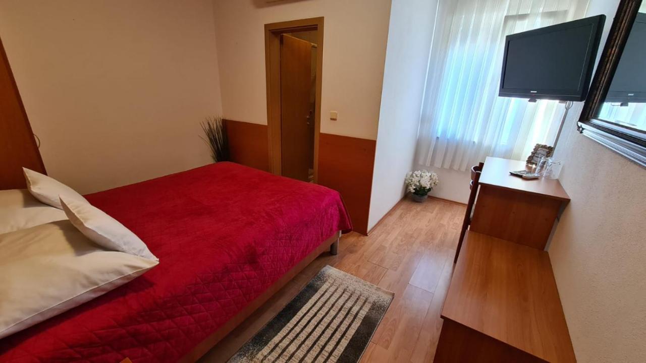 Sobe/Rooms Riva Zadar Bagian luar foto