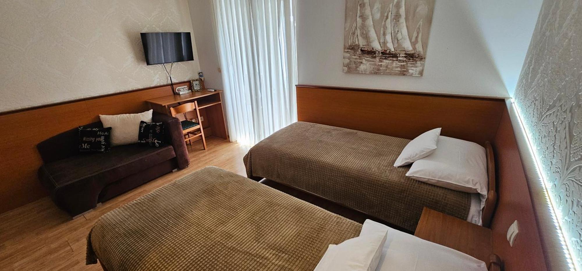 Sobe/Rooms Riva Zadar Bagian luar foto