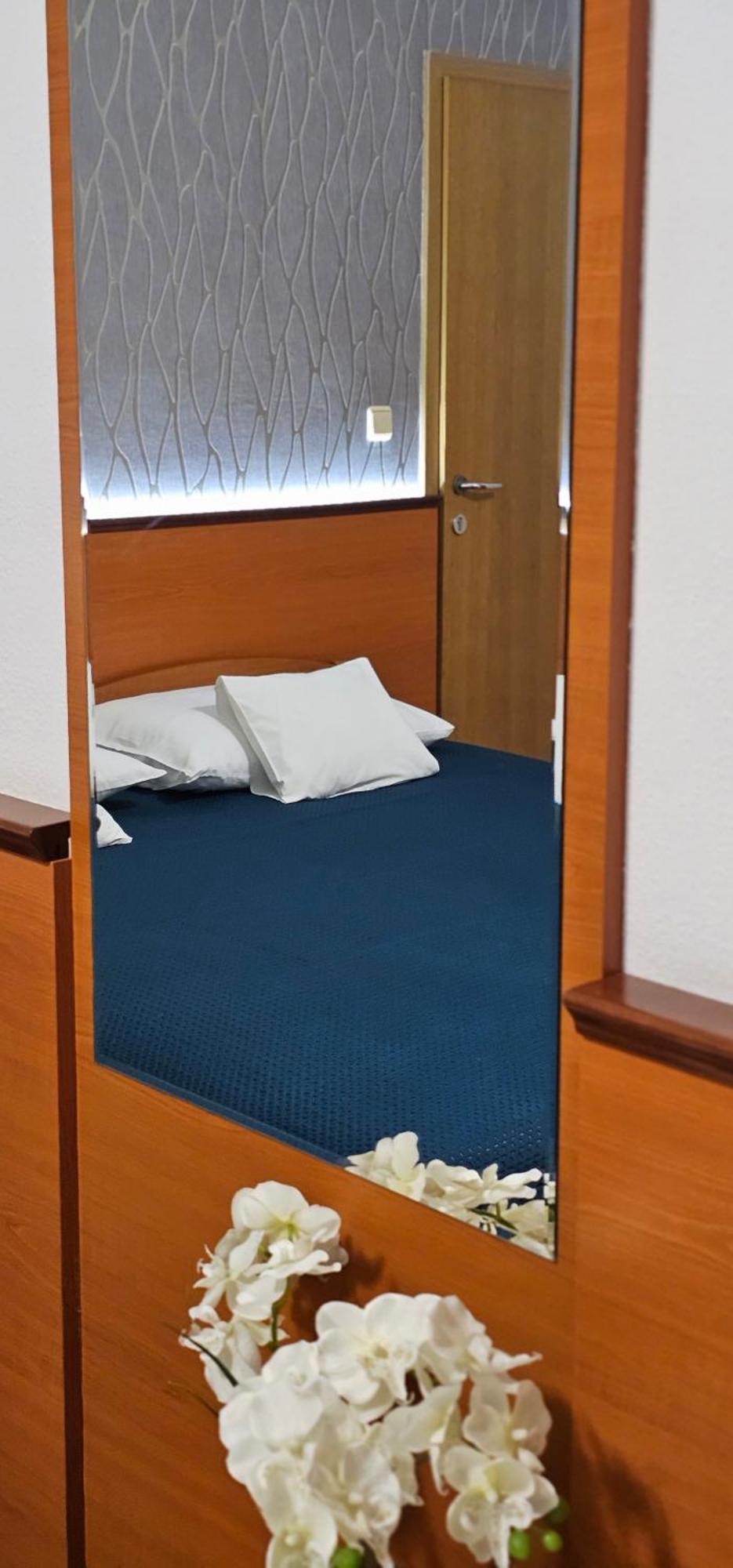 Sobe/Rooms Riva Zadar Bagian luar foto